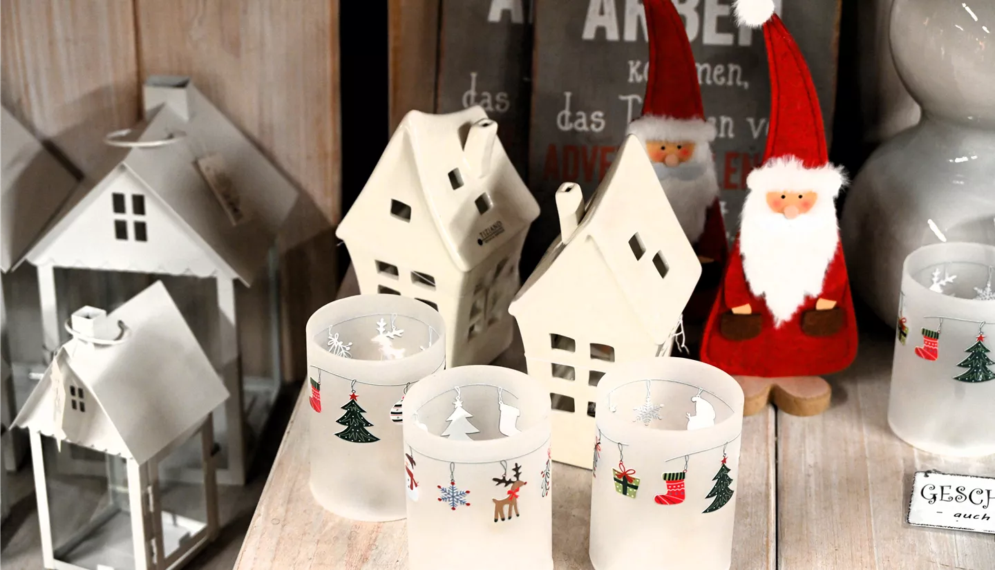 Z7 2025-11-14 BK Advent (51).JPG