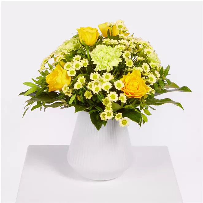 Strauß der Woche KW 1 mit Vase.jpg